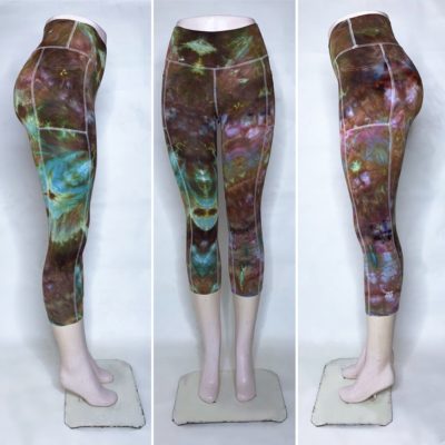 Bambooty-Capri-Yoga-Pants-Hand-Dyed-Xs-02